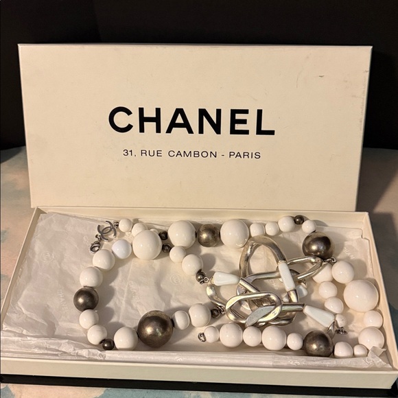 Authentic Chanel long necklace/ belt - Picture 3 of 16